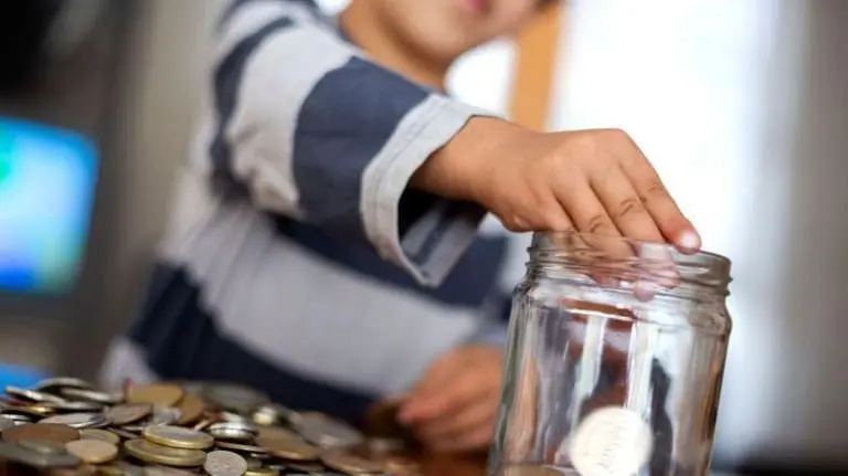 3 Estratégias Infalíveis para Educar Financeiramente Seus Filhos e Garantir um Futuro Próspero