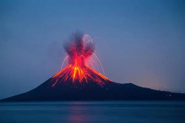 5 TEORIAS DA CONSPIRAÇÃO BIZARRAS SOBRE FENÔMENOS NATURAIS