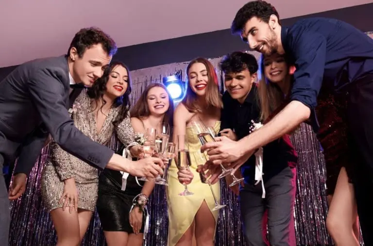A adolescência agora dura até os 24 anos? Saiba o porquê!