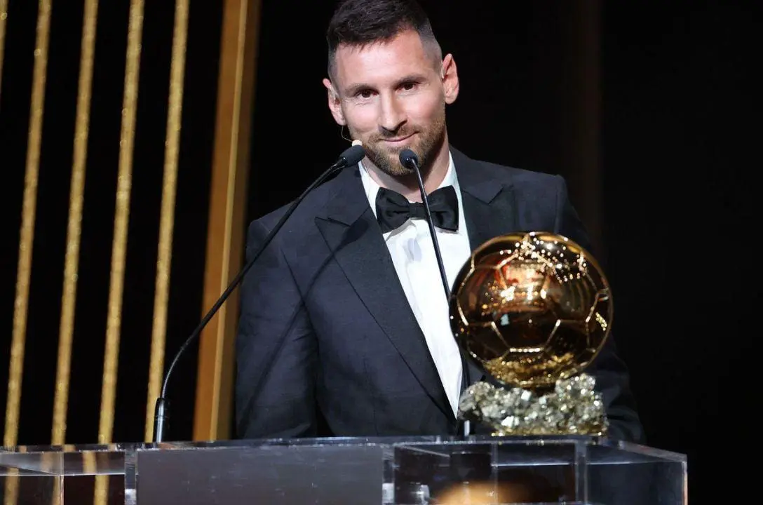 A Bola de Ouro é realmente feita de ouro? Saiba qual o valor financeiro estimado