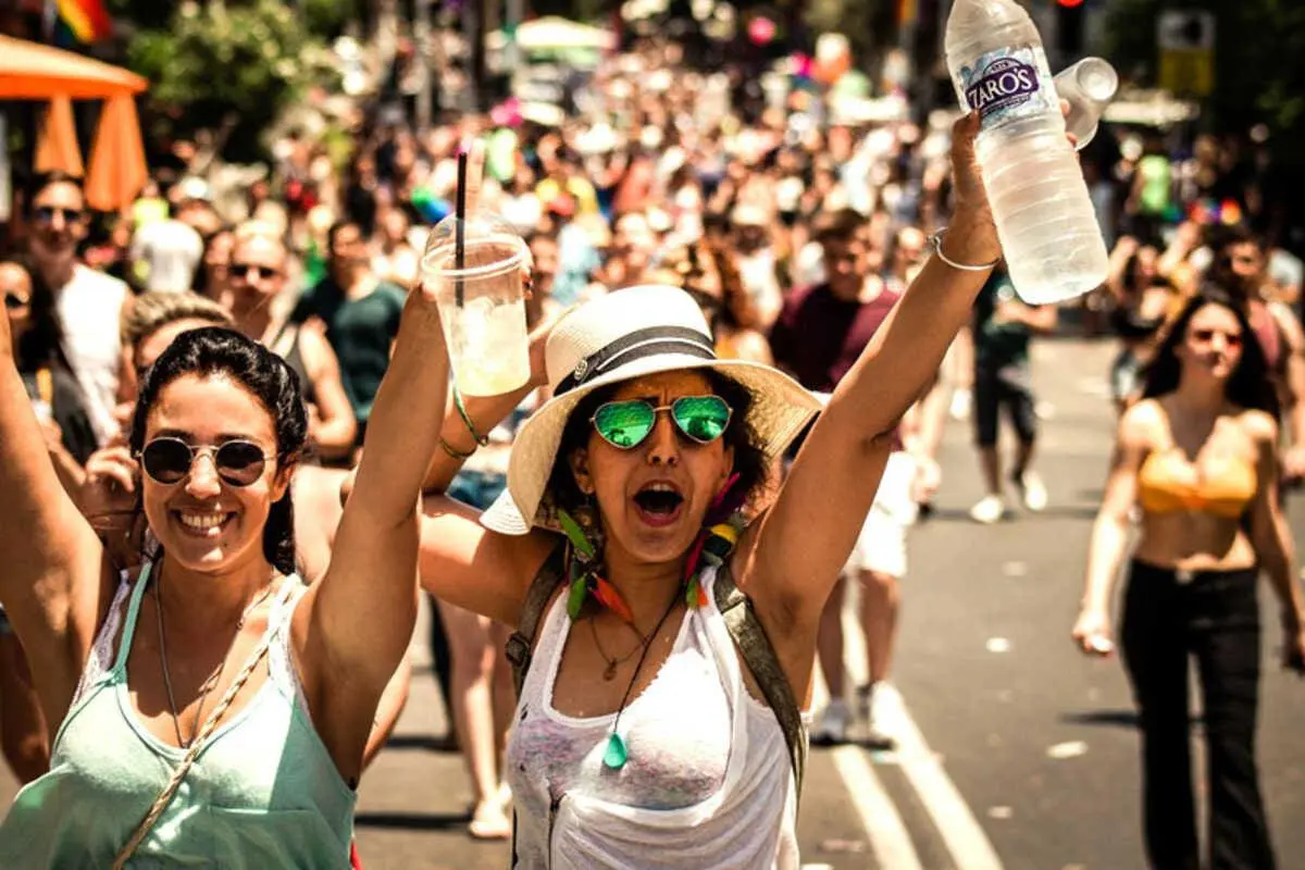Aproveite o Carnaval com Saúde: 6 Dicas Essenciais para Curtir a Folia de Forma Segura