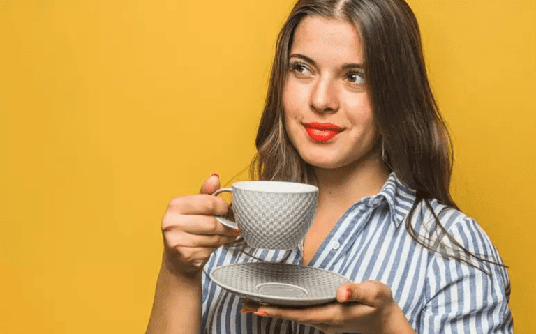 Café ou Chá: Qual possúi mais Cafeína?
