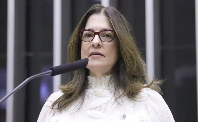 Comissão aprova projeto que classifica a aproximação consensual do agressor como descumprimento de medida protetiva