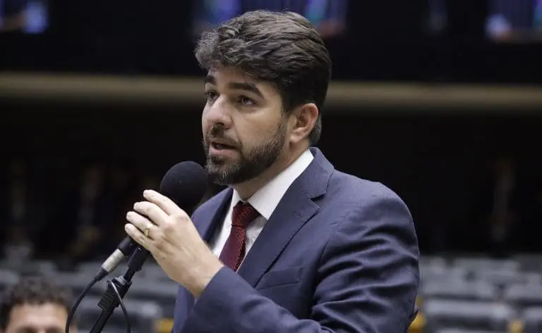 Comissão aprova projeto que permite destinar recurso da saúde para instituição de idoso