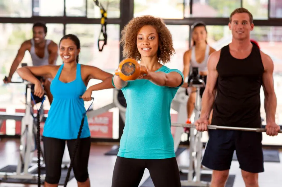 Como exercícios físicos podem transformar seu sono e sua qualidade de vida