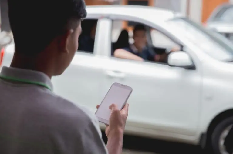 Conheça cinco estratégias eficazes paro pagar menos nas corridas do Uber