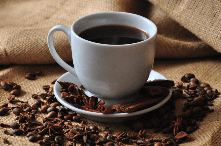 Do fruto à xícara: Descubra 5 curiosidades sobre o café