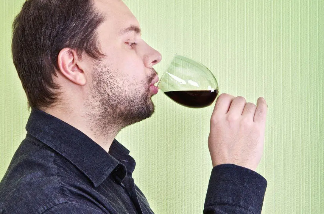 Dois dedinhos de vinho ajudam a prevenir câncer de próstata