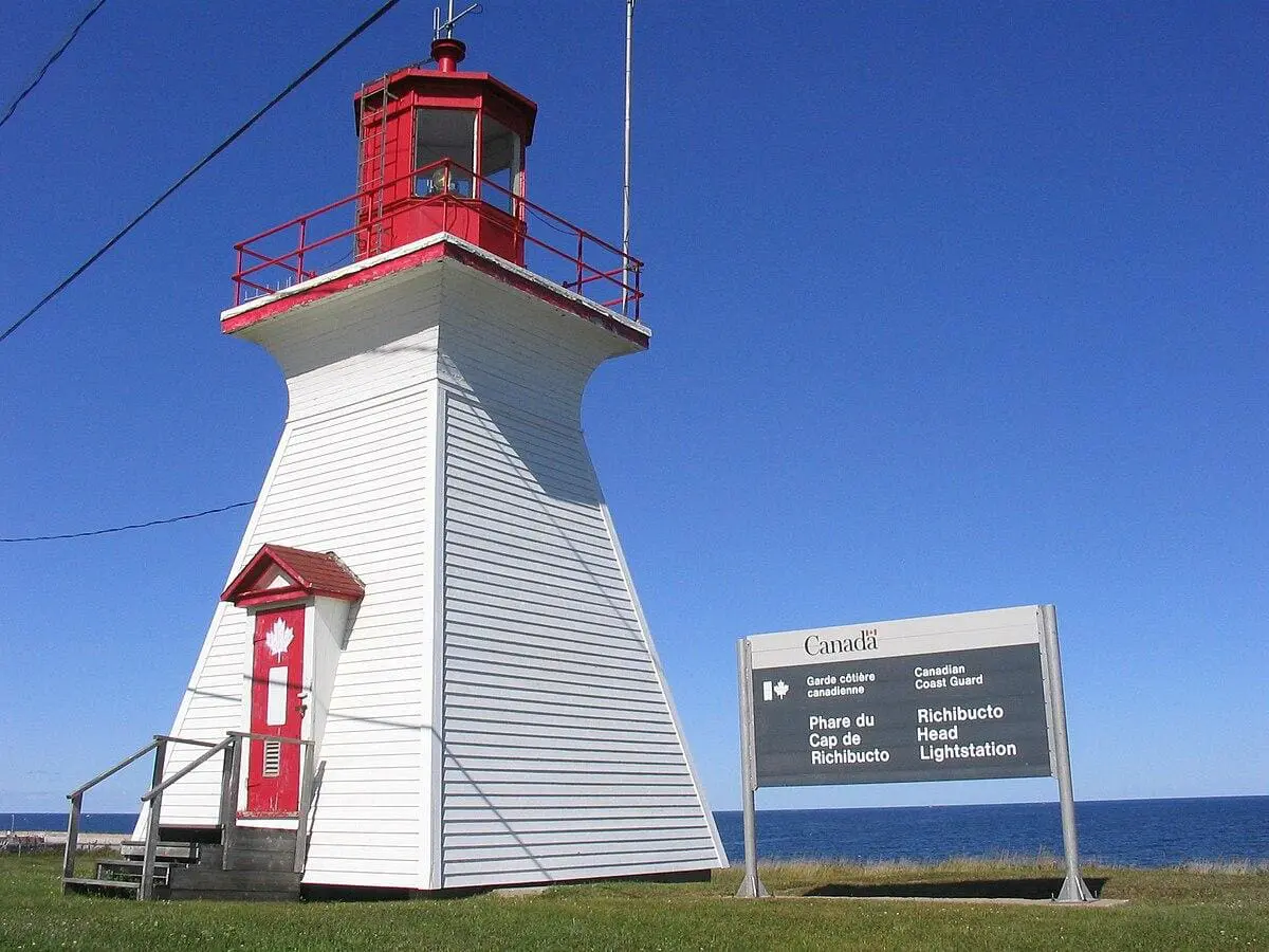 Emprego dos sonhos dos antissociais: Guarda Costeira do Canadá busca zeladores de farol. Saiba o que o trabalho envolve.