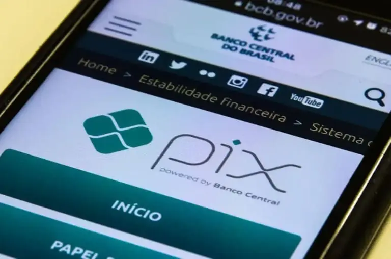Entenda como as mudanças no Pix podem afetar você