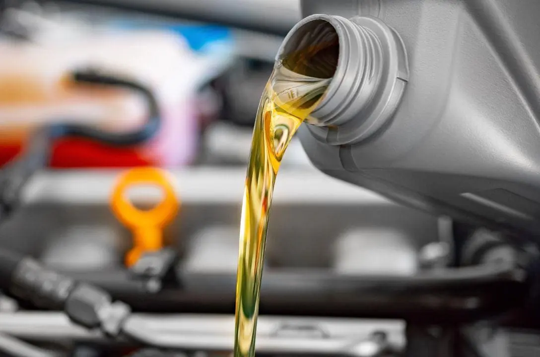 Escolhendo o lubrificante ideal para seu carro. Dicas práticas e informações cruciais