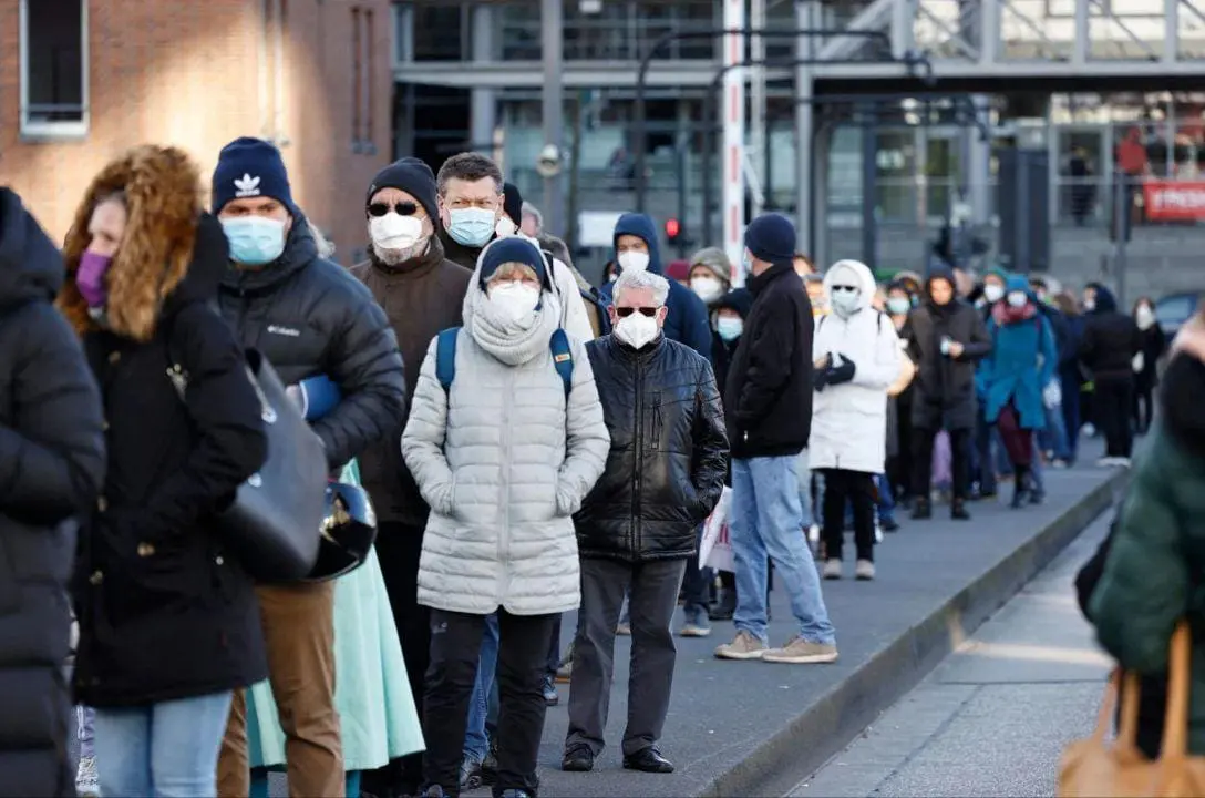 Há 5 anos, a OMS declarou a COVID uma pandemia. Relembre: