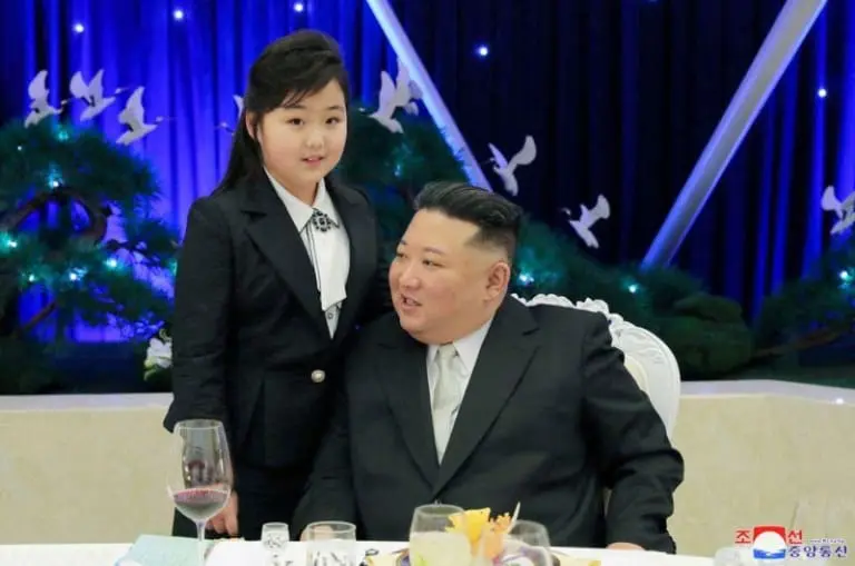 Kim Ju Ae: Filha de Kim Jong Un Pode Ser a Próxima Líder da Coreia do Norte, Diz Agência de Inteligência Sul-Coreana