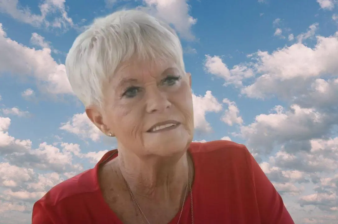 Mulher revive após 11 minutos de morte clínica e diz ter voltado com ‘mensagem de Deus’