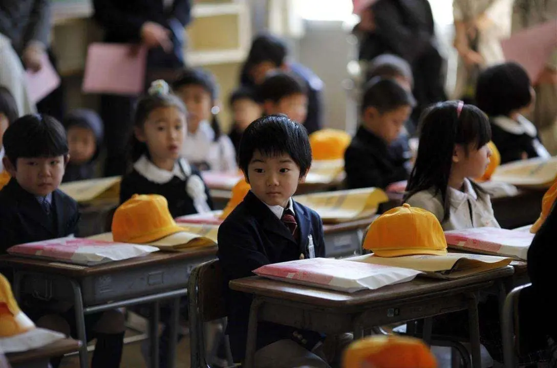 No Japão, crianças estudam sem fazer provas até os 10 anos