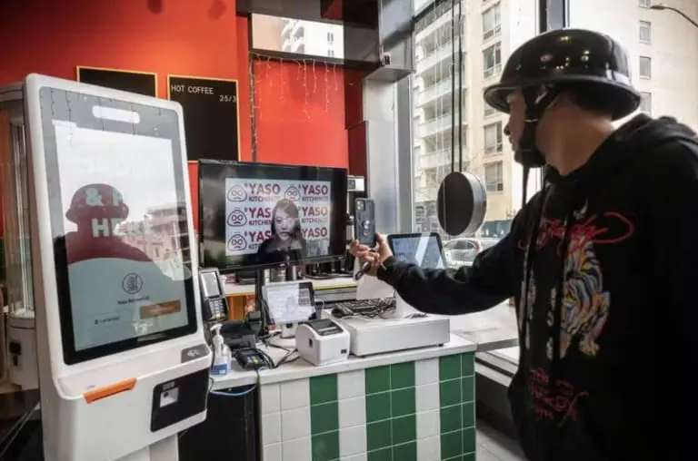 Nova York adota atendentes remotos direto das Filipinas
