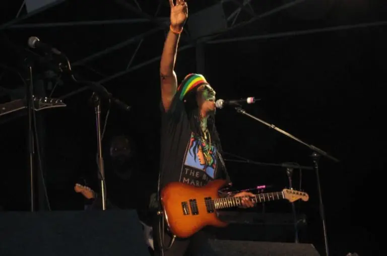 O guitarrista do Bob Marley morou em Goiânia, já imaginou isso?