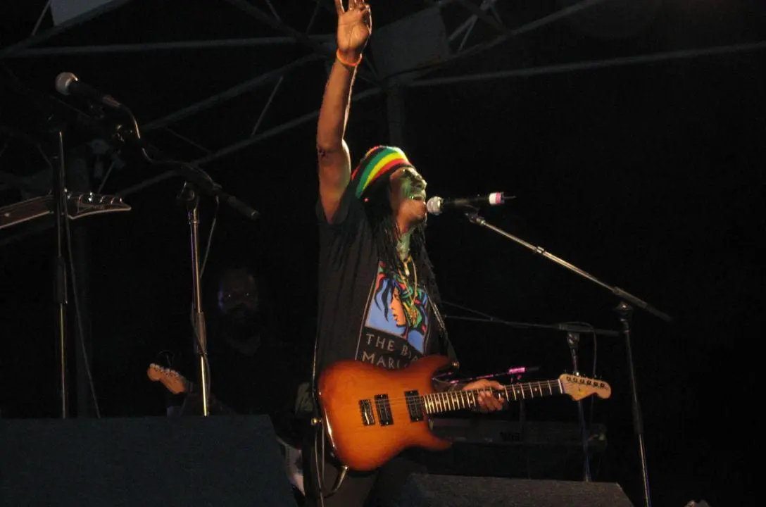 O guitarrista do Bob Marley morou em Goiânia, já imaginou isso?