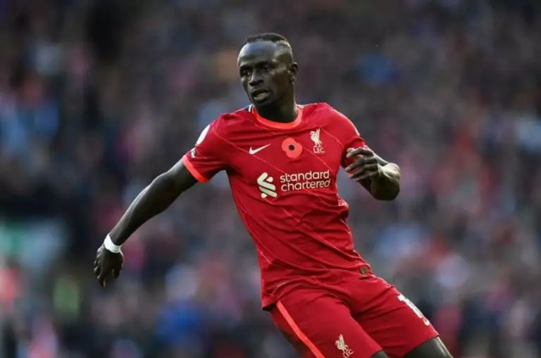 O impacto real de Sadio Mané em sua comunidade