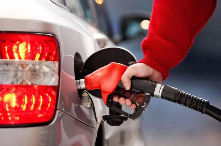 Por que a gasolina com mais etanol não ficou mais barata?