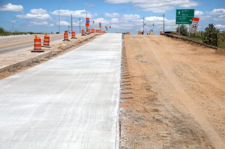 Por que o Brasil não aposta em estradas de concreto?