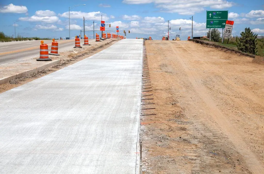 Por que o Brasil não aposta em estradas de concreto?