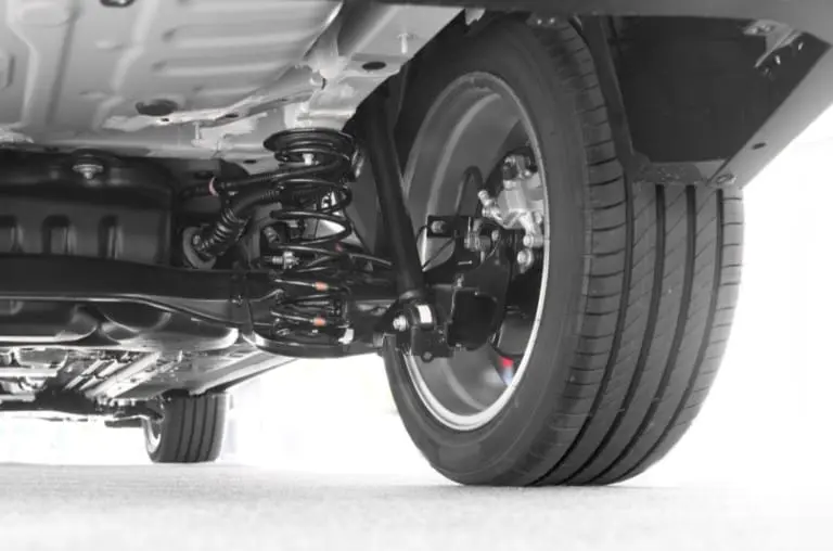 Quando fazer a manutenção da suspensão do carro?