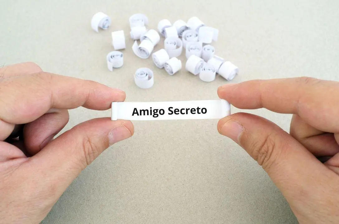 Quem inventou o amigo secreto? Descubra as origens