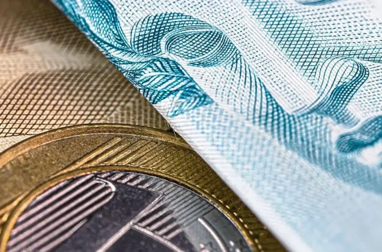 Salário mínimo deveria ser de R$7,1 mil, segundo o Dieese