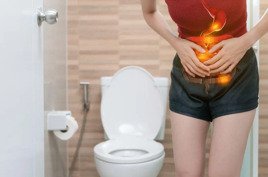 Segurar o cocô faz mal? Veja 7 consequências perigosas