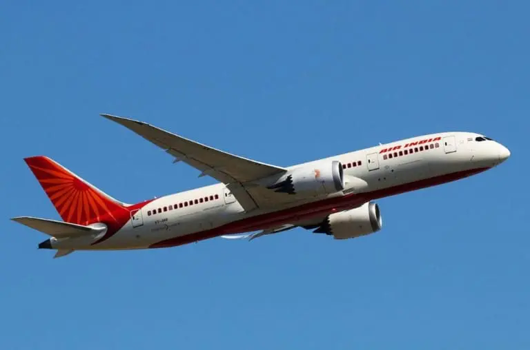 Saiba mais sobre o Boeing 787-8 Dreamliner, avião que caiu na Índia