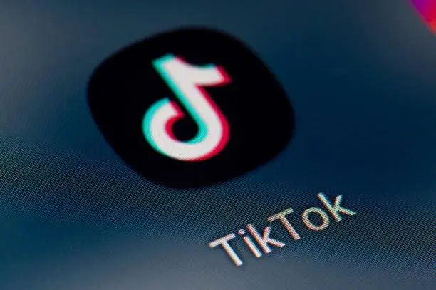 TikTok e a Abstinência: Desafios para a Saúde Mental das Novas Gerações