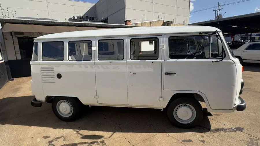 o medo do Homem do saco ganhou concorrentes modernos, como a famosa Kombi branca
