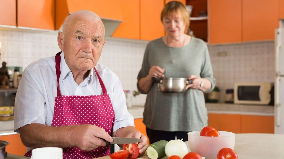 Cozinhar pode reduzir risco de dem&ecirc;ncia porque envolve muito mais do que preparar alimentos