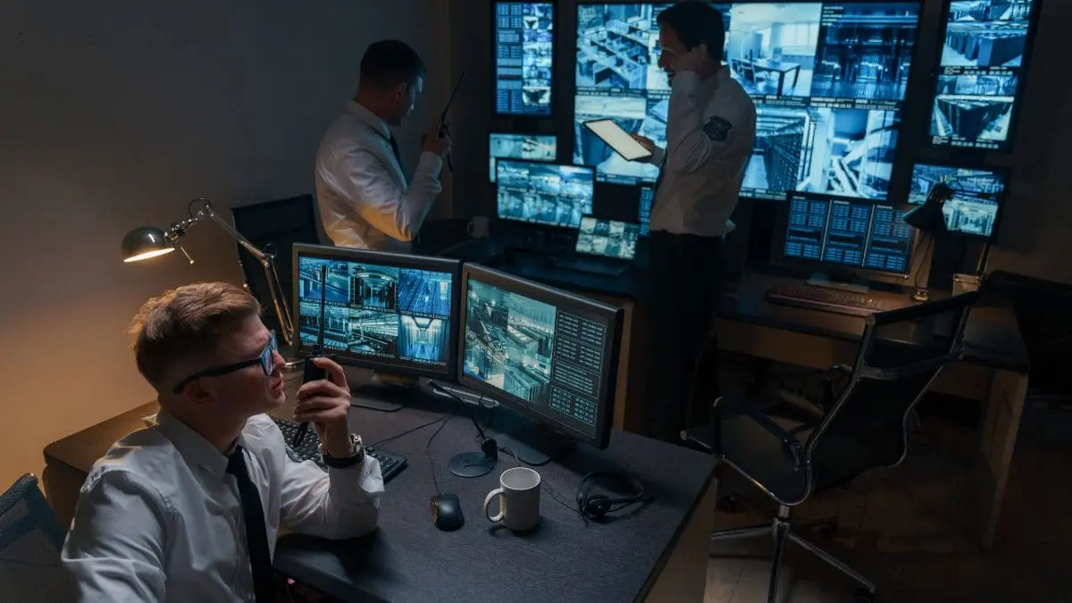 a investiga&ccedil;&atilde;o j&aacute; mobiliza algumas das institui&ccedil;&otilde;es mais poderosas dos Estados Unidos