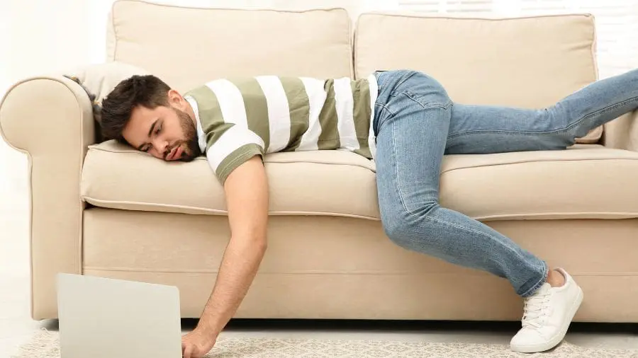 Elas podem permanecer longos per&iacute;odos sentadas sem sentir necessidade de se movimentar porque o c&eacute;rebro continua ocupado o tempo inteiro.