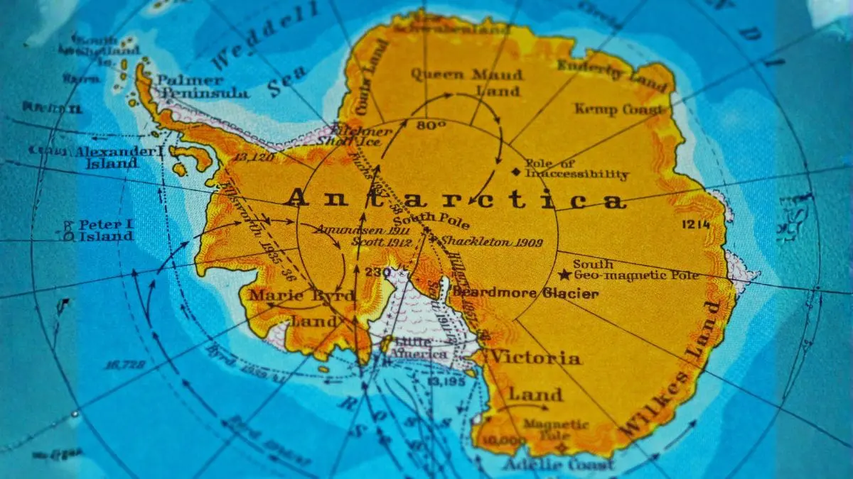 Cientistas acreditam que os modelos atuais podem estar subestimando a velocidade do derretimento da Ant&aacute;rtida e da eleva&ccedil;&atilde;o do n&iacute;vel do mar.