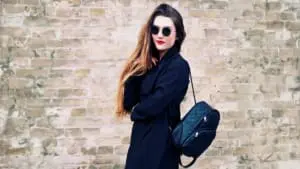Pessoas que usam roupas pretas podem ser vistas como mais confiáveis e sérias