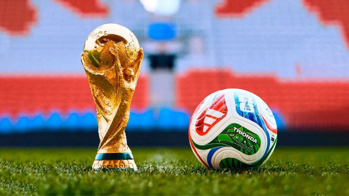 Na pr&aacute;tica, a Trionda, a bola da Copa do Mundo 2026, funciona quase como um narrador silencioso do jogo, transmitindo dados precisos sobre tudo o que acontece em campo.