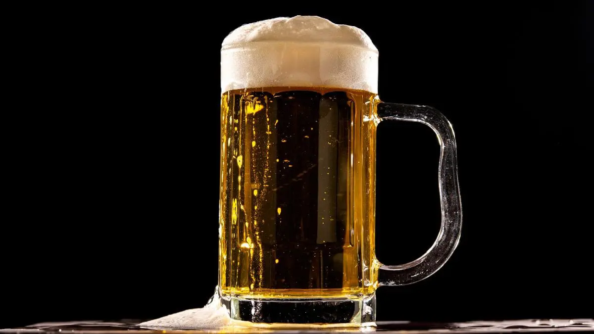 Segundo o estudo, uma garrafa de cerveja lager de 500 ml pode fornecer cerca de 15% a 20% da ingest&atilde;o di&aacute;ria recomendada de vitamina B6.