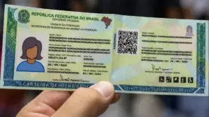 Nova identidade vira passaporte para brasileiros entrarem em 8 países