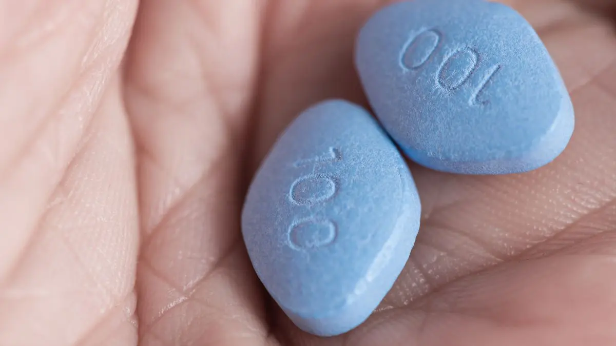 Sildenafil e tadalafil atuam relaxando os vasos sangu&iacute;neos e aumentando o fluxo de sangue em determinadas regi&otilde;es do corpo