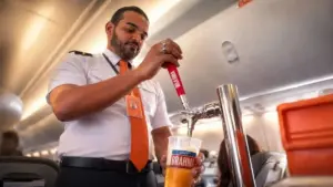Companhia aérea brasileira vai oferecer chope grátis durante voos selecionados
