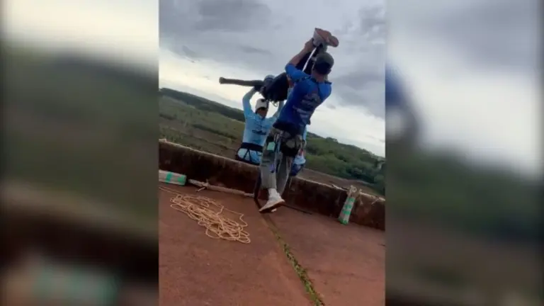 Uma jovem de 21 anos morreu em Limeira, interior de São Paulo, após ser lançada de uma ponte sem que a corda de segurança estivesse conectada ao seu equipamento
