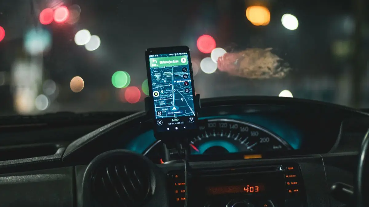 Pé de galo, dentadura e mais: Uber divulga lista de objetos esquecidos A lista mostra que o esquecimento humano não tem limites. Afinal, poucas pessoas imaginariam esquecer uma melancia ou uma televisão dentro de um carro.