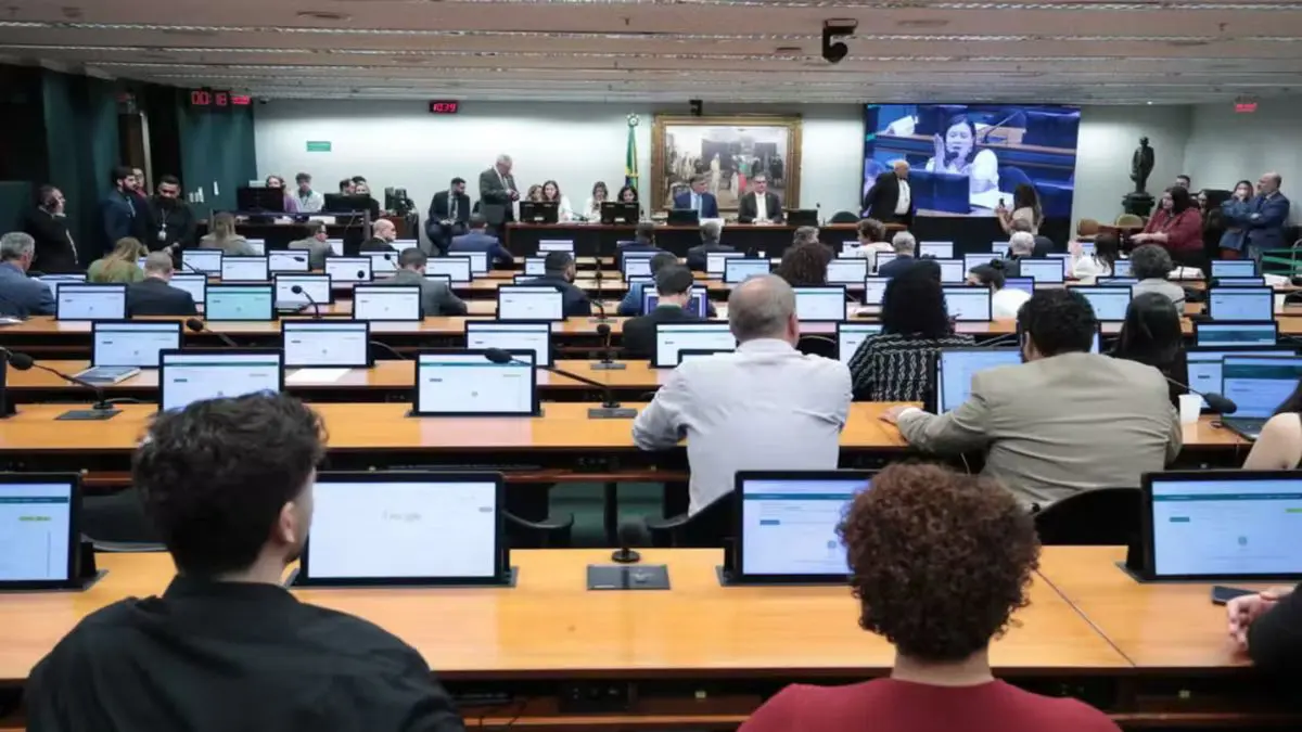 CCJ da Câmara aprova PEC que reduz maioridade penal de 18 para 16 anos; texto avança no Congresso — Foto: Bruno Spada / Câmara dos Deputados