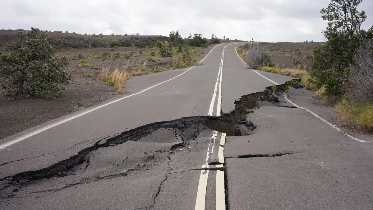 Magnitude n&atilde;o &eacute; tudo. Um terremoto raso, pr&oacute;ximo de &aacute;reas povoadas e em regi&otilde;es com constru&ccedil;&otilde;es vulner&aacute;veis pode ser devastador.