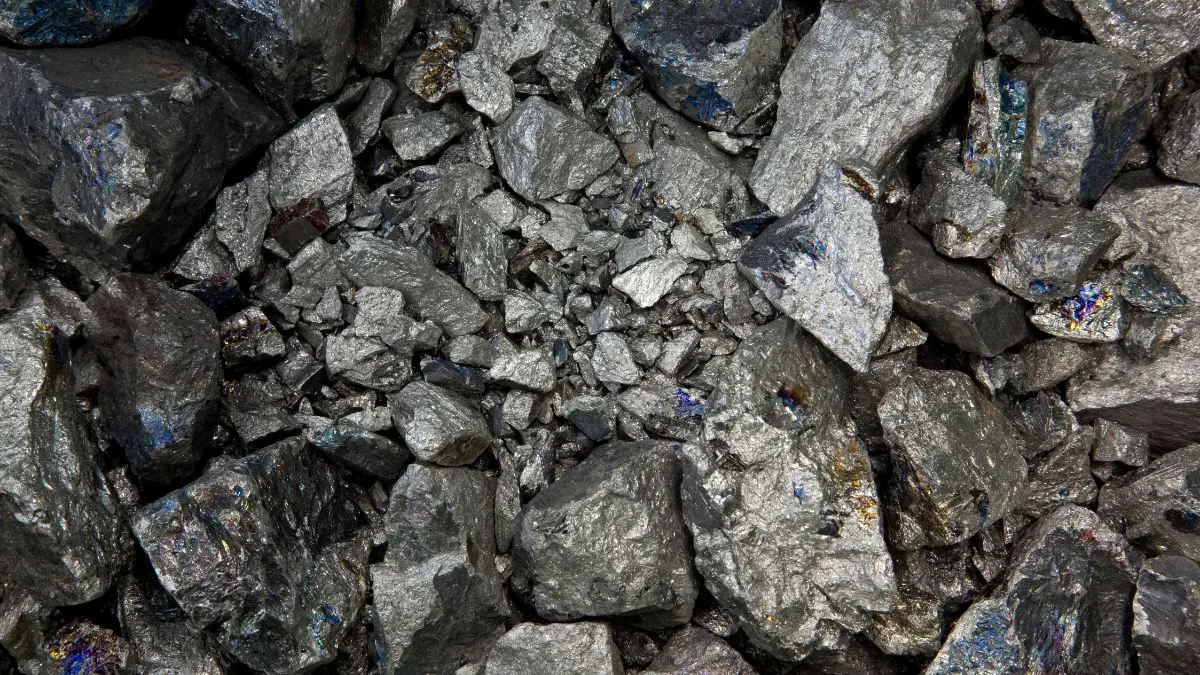 O grande desafio do ni&oacute;bio n&atilde;o &eacute; apenas vender o metal, mas transformar dom&iacute;nio mineral em poder tecnol&oacute;gico.