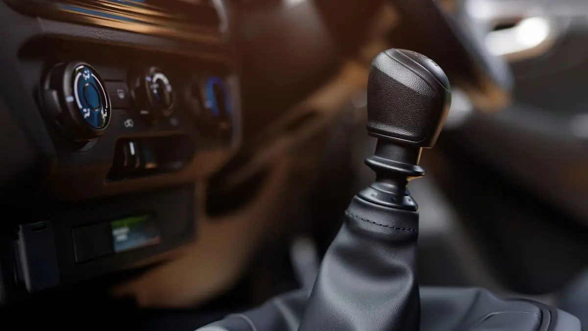 O carro autom&aacute;tico trouxe conforto. O c&acirc;mbio manual, por outro lado, ainda preserva uma dose de desafio que mant&eacute;m o motorista mais ativo.