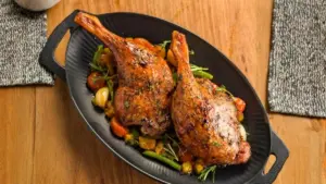 Gosta de frango? Coxa e sobrecoxa têm mais nutrientes do que o peito